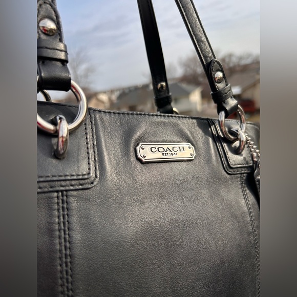 2012 Coach Leather Zip Tote Bag Black Excellent Condition - Picture 3 of 14